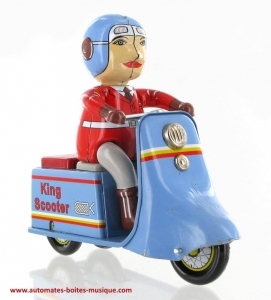 Jouet mécanique en métal, tôle et fer blanc agrafé - Référence de ce jouet mécanique en métal, tôle et fer blanc agrafé: MS637