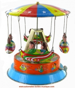 Mechanisches Sammler-Spielzeug aus Metall, Blech und gefalztem Weißblech : mechanisches Spielzeug "Karussell mit Space-Shuttle".