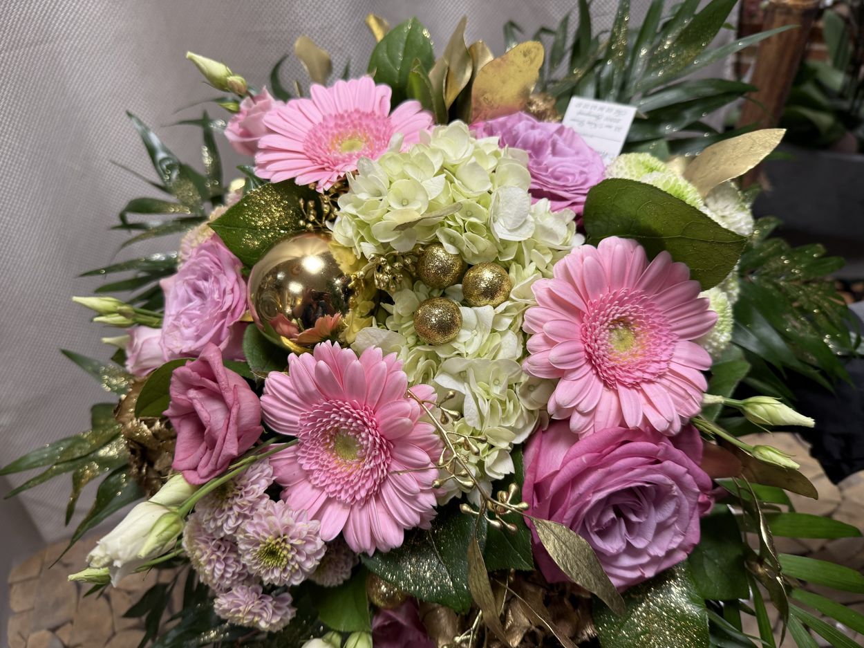 Bouquet rond de Noël Or et rose