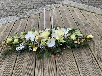 Long Chemin de table noëlisé blanc/vert /or