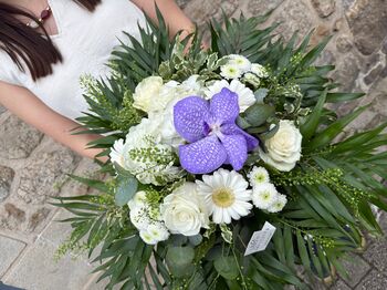Bouquet rond blanc, bleu , parm