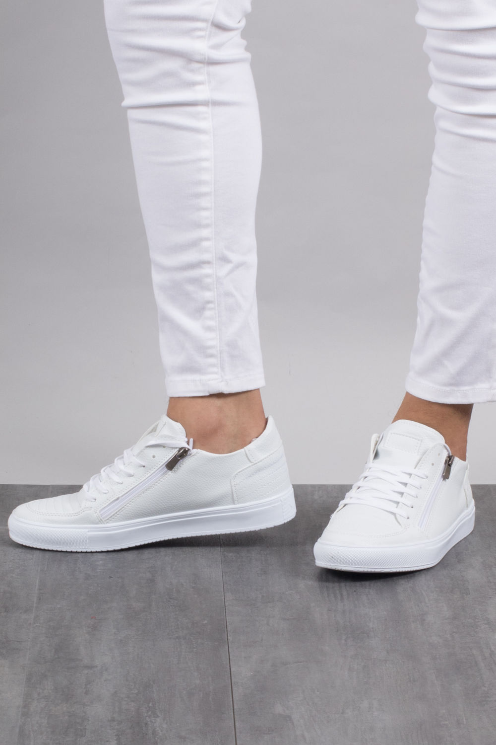 sneakers homme grise