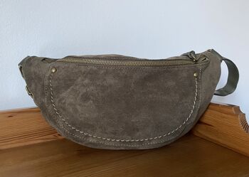 Sac banane suédine kaki