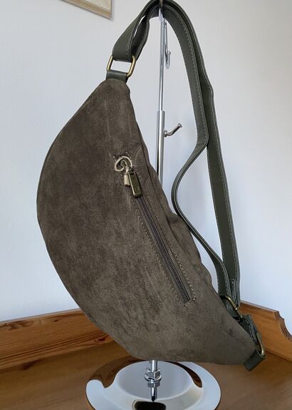 Sac banane suédine kaki