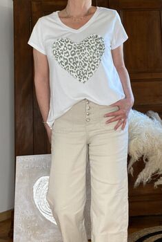 Tee-shirt coeur kaki