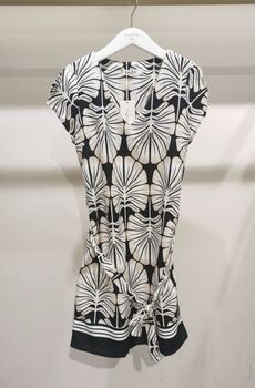 Robe feuillage noire