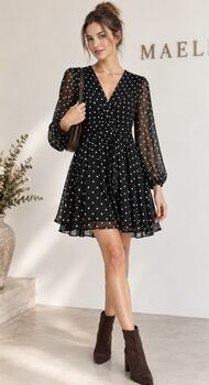 Robe à pois noire