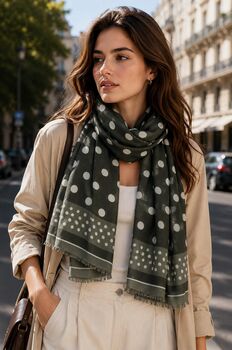 Foulard à pois kaki