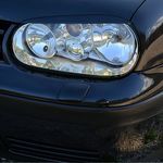 PAUPIÈRES DE PHARES PIANO BLACK OU CARBONE LOOK VW GOLF IV (1998/2004)