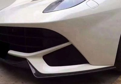 LAME DE PARE CHOC AVANT EN CARBONE FERRARI F12 BERLINETTA (2013/2016)