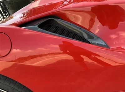 JEU D'ENTREES D'AIR ARRIERES EN CARBONE POUR FERRARI 488 (2015/2019)