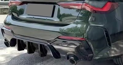 DIFFUSEUR DE PARE CHOC ARRIERE BMW SERIE 4 G22/G23 PACK M PIANO BLACK FINISH OU CARBONE LOOK V1 (2020+)