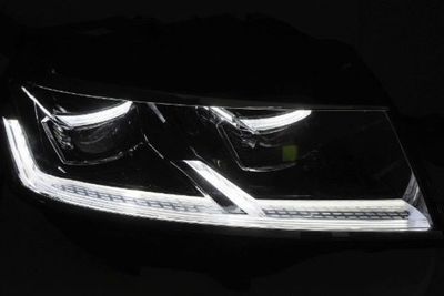 PHARES A LEDS FULL LEDS TUBE LIGHT "REAL DRL" VW BUS T6-1 avec vrais feux de jour et clignotants à leds avec fonction DTS-Dynamic Turn Signal- (05-2019+)