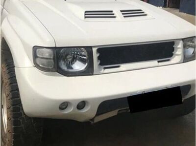 CALANDRE METAL SANS SIGLE MITSUBISHI PAJERO V55 (1996/1997)