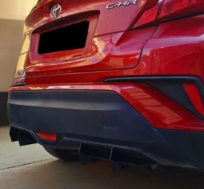DIFFUSEUR ARRIERE (RAJOUT CENTRAL EN 2 PARTIES) TOYOTA C-HR "DTM LOOK" (2017/2023)