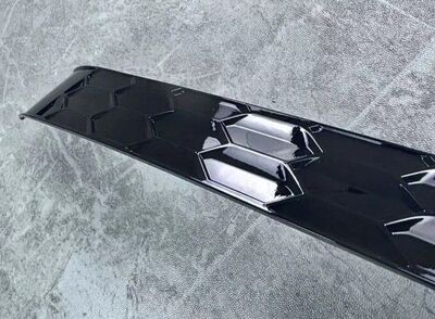 BAGUETTES DE FINITION DE PARE CHOC ARRIERE LOOK RS3 POUR AUDI A3 8Y LIMOUSINE SEDAN S LINE OU S3 PHASE 1 (2020/2024)