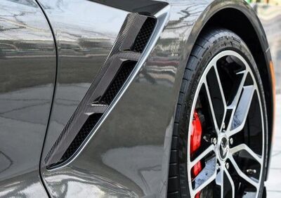 ENJOLIVEURS D'ENTREES D'AIR DES AILES AVANT CHEVROLET CORVETTE C7 (2013/2019)