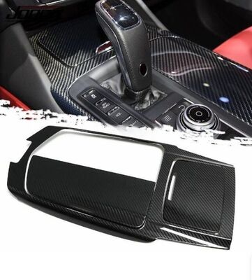 ENJOLIVEUR DE CONSOLE CENTRALE EN CARBONE MASERATI LEVANTE (2016/2020)