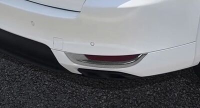 ENJOLIVEURS D'ANTIBROUILLARDS ARRIERE MAZDA CX-60 PHASE 1 (2022+)