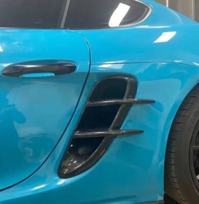PRISES D'AIR LATÉRALES EN CARBONE PORSCHE BOXSTER 718 OU CAYMAN 718 (2016+)