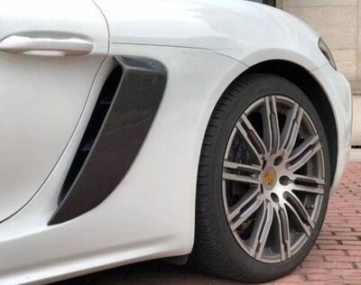 PRISES D'AIR LATÉRALES EN CARBONE PORSCHE BOXSTER 718 OU CAYMAN 718 V2 (2016/2021)