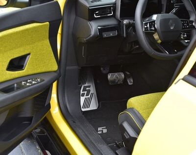 PEDALIER SPECIFIQUE RENAULT 5 E-TECH (2024+)