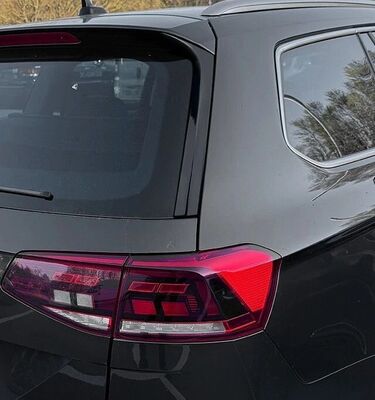 MONTANTS DE CUSTODES ARRIERES VW PASSAT B8 VARIANT/KOMBI (2015/2023)