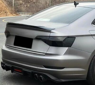 BECQUET DE COFFRE VW JETTA 7 GLI "R STYLE" (2019+)