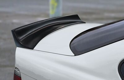 BECQUET DE COFFRE BMW E36 COUPE TYPE DUCKTAIL  (1991/1998)
