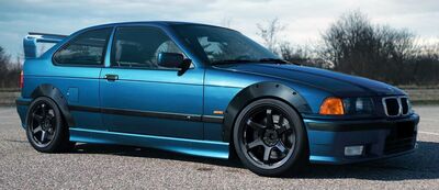 EXTENSIONS D'AILES BMW E36 COMPACT ST STYLE (1992/1999)