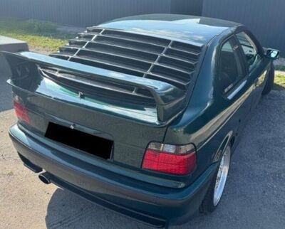 PERSIENNE DE VITRE ARRIÈRE TYPE "LOUVERS" BMW E36 COMPACT (1992/2000)