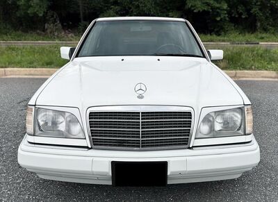 PAUPIERES DE PHARES POUR MERCEDES CLASSE E W124 TGT ST LINE (1984/1995)