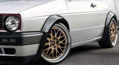 JEU D'EXTENSIONS D'AILES VW GOLF II OU VW JETTA II ST LINE ABS NOIR BRILLANT (1983/1992)