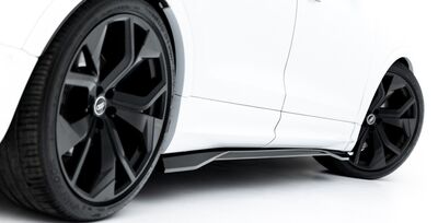 JEU DE BAS DE CAISSE (RAJOUTS EN CARBONE)  AUDI RSQ8 4M (2019+)