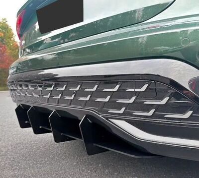 DIFFUSEUR ARRIERE (RAJOUT CENTRAL) AUDI A3 8Y S LINE SPORTBACK PHASE 2 (2024+)