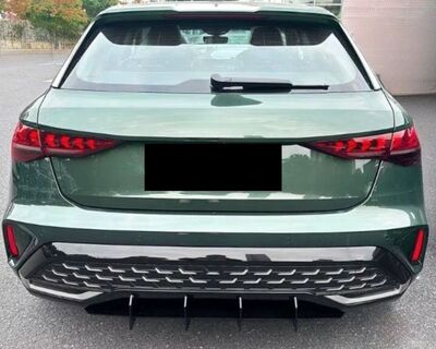 DIFFUSEUR ARRIERE (RAJOUT CENTRAL) AUDI A3 8Y S LINE SPORTBACK PHASE 2 (2024+)