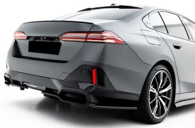 LAME DE PARE CHOC ARRIERE BMW SERIE 5 G60/G61 OU I5 G60/G61 PACK M (avec ou sans attelage) V2 (2023+)