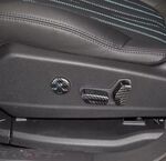 ENJOLIVEURS DE BOUTONS DE RÉGLAGE DE SIÈGES SILVER/CHROME MAT OU CARBONE LOOK PEUGEOT 208 II (2019/2024),PEUGEOT 2008 II (2020+),PEUGEOT 308 III (2022+),PEUGEOT 408 (2023+),PEUGEOT 508 II (2019+)