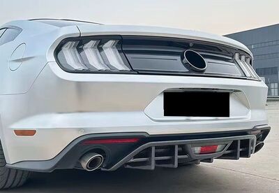 SPLITTER CENTRAL DE DIFFUSEUR ARRIÈRE EN ABS POUR FORD MUSTANG VI PHASE 2 (08-2017/2023)