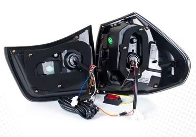 FEUX A LEDS LEXUS RX350 RX330 RX400h AVEC CLIGNOTANTS DTS DEFILANTS -DYNAMIC TURN SIGNAL"  (2004/2009)