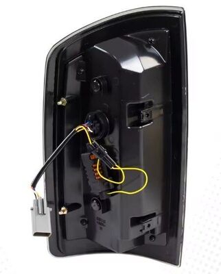 FEUX A LEDS DODGE RAM AVEC CLIGNOTANTS DTS -DYNAMIC TURN SIGNAL - VERSION 1 (2002/2005)