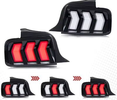 FEUX A LEDS FORD MUSTANG V PHASE 1 AVEC CLIGNOTANTS DTS -DYNAMIC TURN SIGNAL - ET SANS OU AVEC FONCTION RGB (2005/2009)