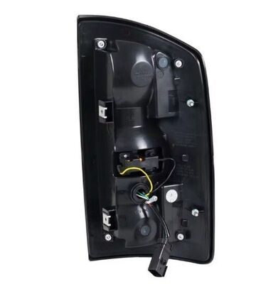 FEUX A LEDS DODGE RAM AVEC CLIGNOTANTS DTS -DYNAMIC TURN SIGNAL - VERSION 2 (2002/2005)