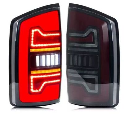 FEUX A LEDS DODGE RAM AVEC CLIGNOTANTS DTS -DYNAMIC TURN SIGNAL - VERSION 2 (2002/2005)