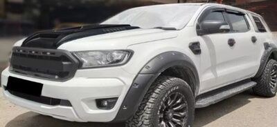 BOSSAGE DE CAPOT FORD RANGER T9 V1 (2023+)