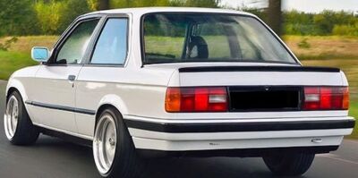 BECQUET DE COFFRE BMW E30 CLC DESIGN V1 (1982/1994)