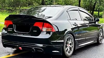 AILERON DE COFFRE HONDA CIVIC VIII 4 PORTES "DUCKTAIL STYLE" (2006/2011)