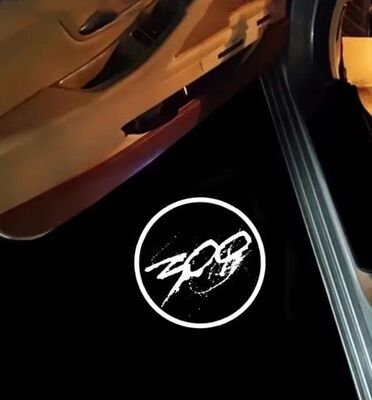 ECLAIRAGE WELCOME LIGHT siglé GAMME CHRYSLER