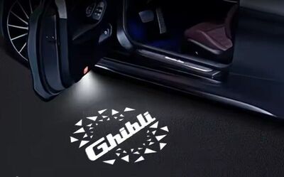 ECLAIRAGE WELCOME LIGHT siglé GAMME MASERAI GHIBLI (2013+)