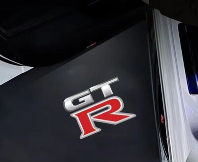 ECLAIRAGE WELCOME LIGHT Siglé NISSAN R34 GTR / R35 GTR